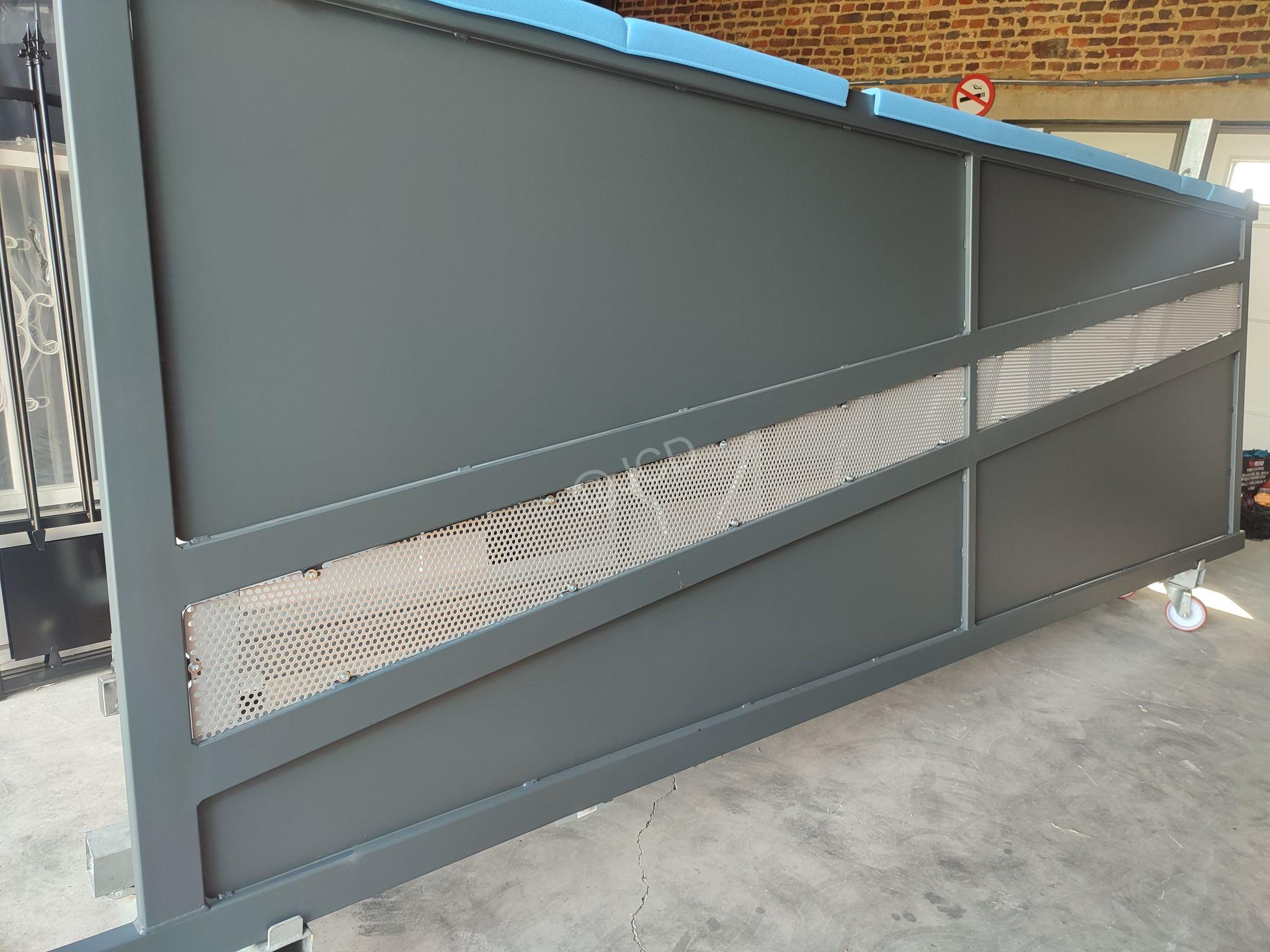 portail-CITY-coulissant-acier-promo-RAL-7016-thermolaque