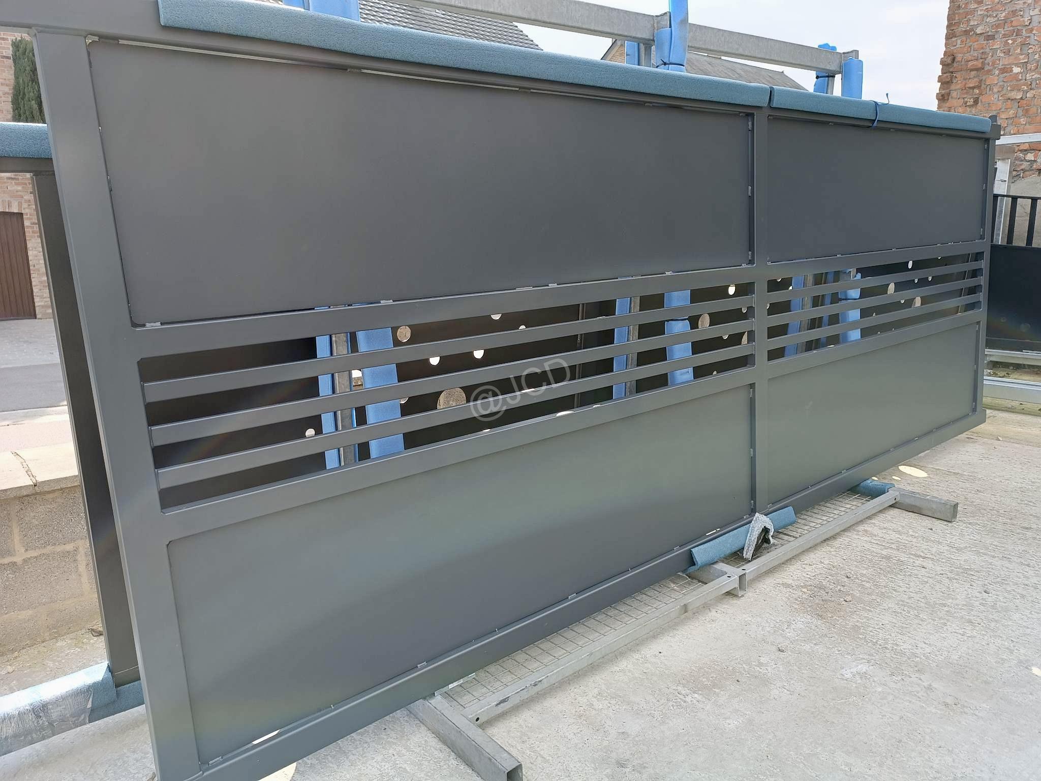 portail-coulissant-alga-5m20x1m50-thermolaque-promotion-barriere